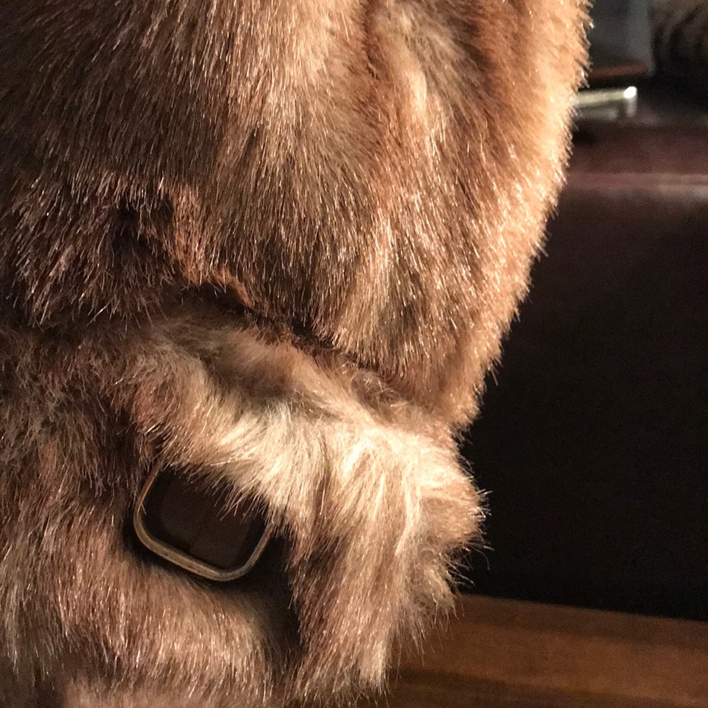 Coat - Picture 10 of 11